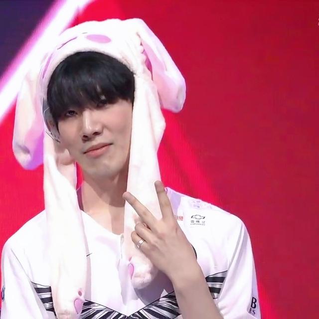 外媒评前十中单：Faker第一，Scout第五